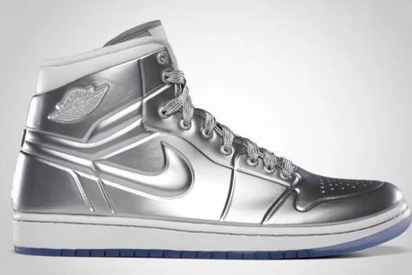 Air Jordan Silver Shoes - $60000